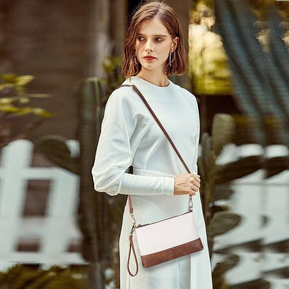 Stylish Large Capacity Wristlet Clutch - Detachable Crossbody and Wrist Strap - Picture 2 of 7